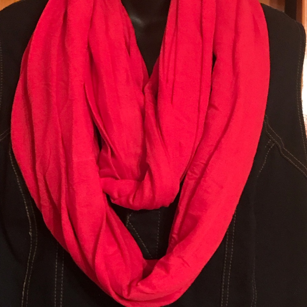 Infinity scarf 🧣 - Picture 2 of 4
